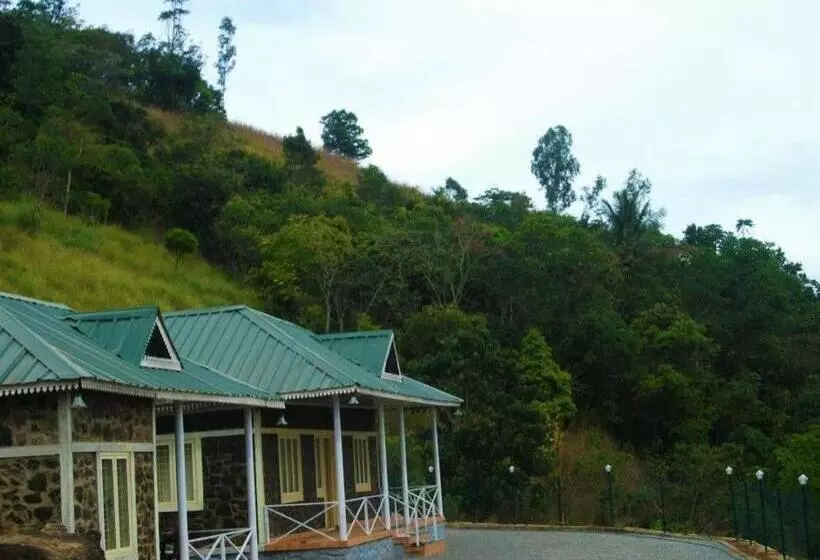 ユースホステル Vagamon 4 Large Family Rooms & 20 Bunk Beds Apartment 812 983 5682