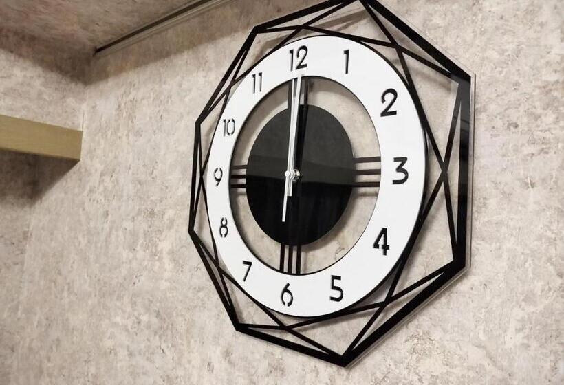 B25新宿最中心 新宿站10分 Shinjuku Center 10 Mins To Station, Max 4 直达新宿 涉谷 表参道 池袋 上野 代代木 银座 原宿