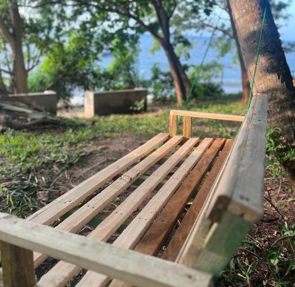 민박 Sunset Maweni Whaleshark Beach