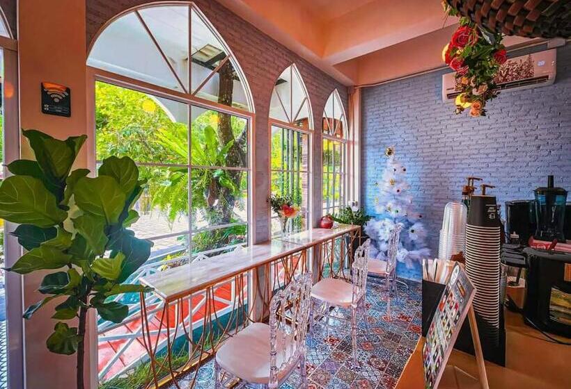 Szálloda เรินนายหัว By Koyad Resort