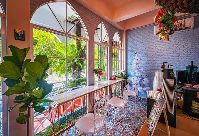 Hotelli เรินนายหัว By Koyad Resort