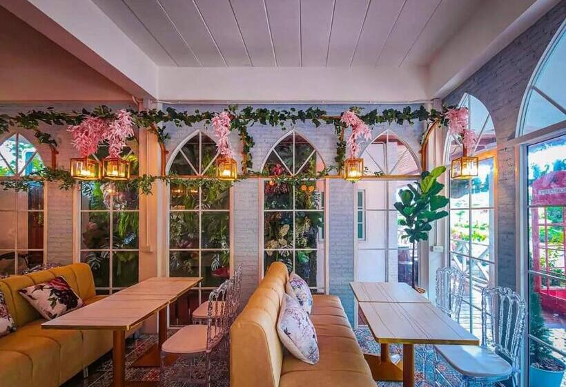 Szálloda เรินนายหัว By Koyad Resort