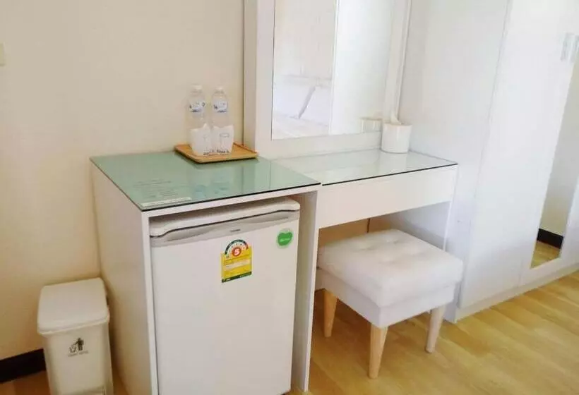 Hotelli โรงแรมเรือนไทย 1