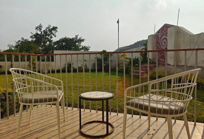 Отель Five Senses  Arya Villa