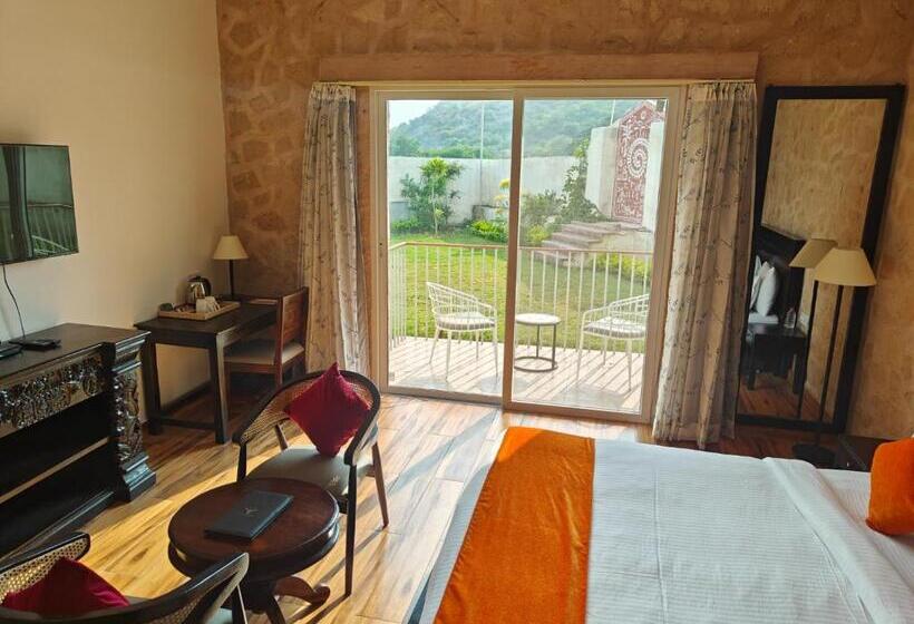 Отель Five Senses  Arya Villa