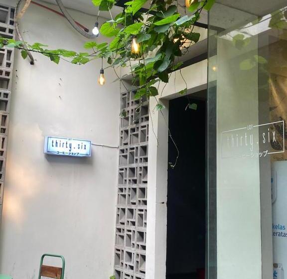 Hotel Oyo 93370 Lot Thirty Six