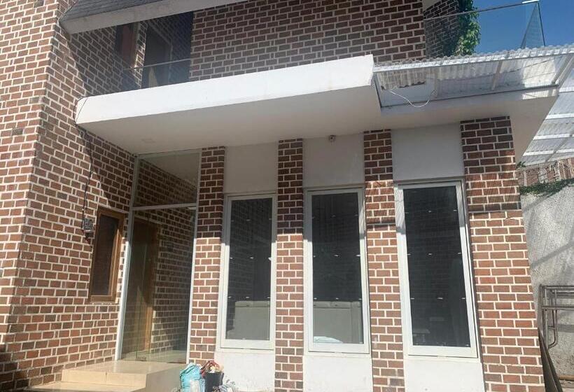 فندق Oyo 93404 Penginapan Fauziah Syariah