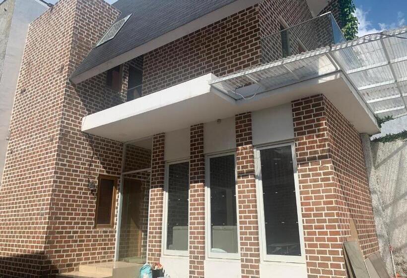 فندق Oyo 93404 Penginapan Fauziah Syariah