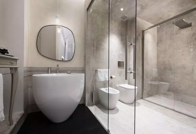 Hotelli Palazzo Giusti Suites And Spa