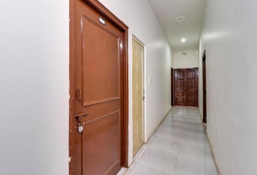 ホテル Spot On Maya Palace