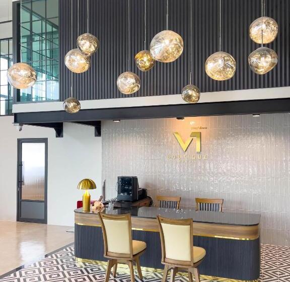 هتل V1 Boutique