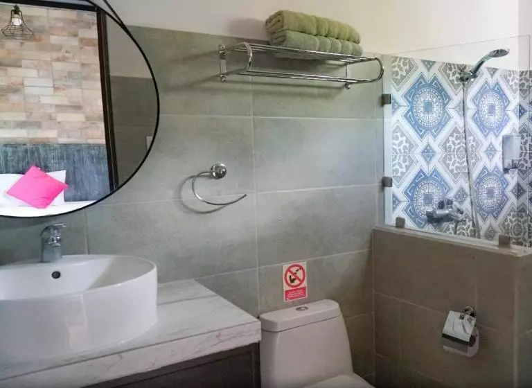 Hotelli Secreto Bacalar Frente A La Laguna   Todo Incluido