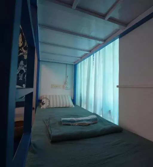 House Of Surf Hostel For Women