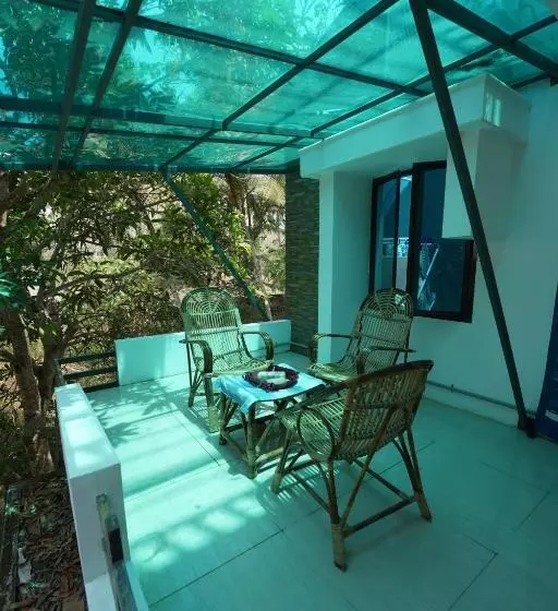 House Of Surf Hostel For Women