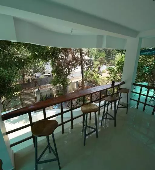House Of Surf Hostel For Women