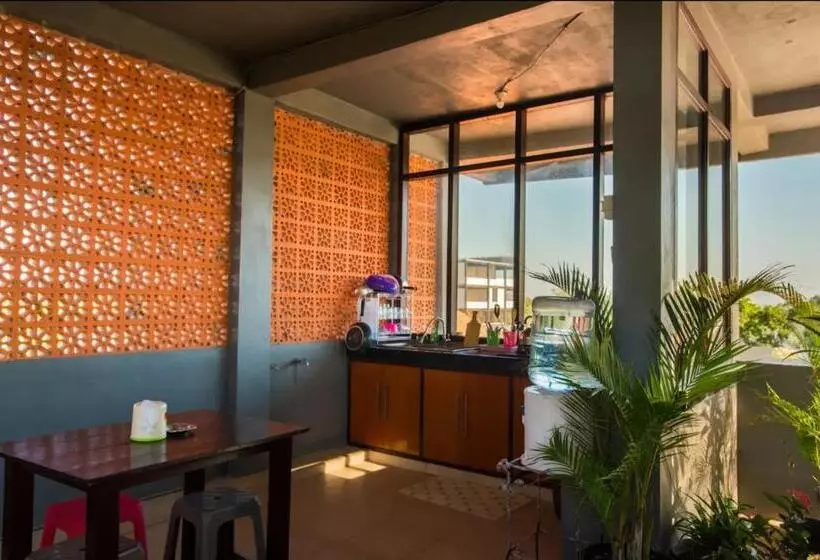 ペンション Canggu Ocean House/purple. By Walk To The Beach!