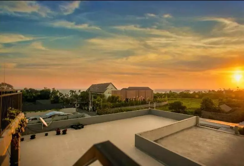 ペンション Canggu Ocean House/purple. By Walk To The Beach!
