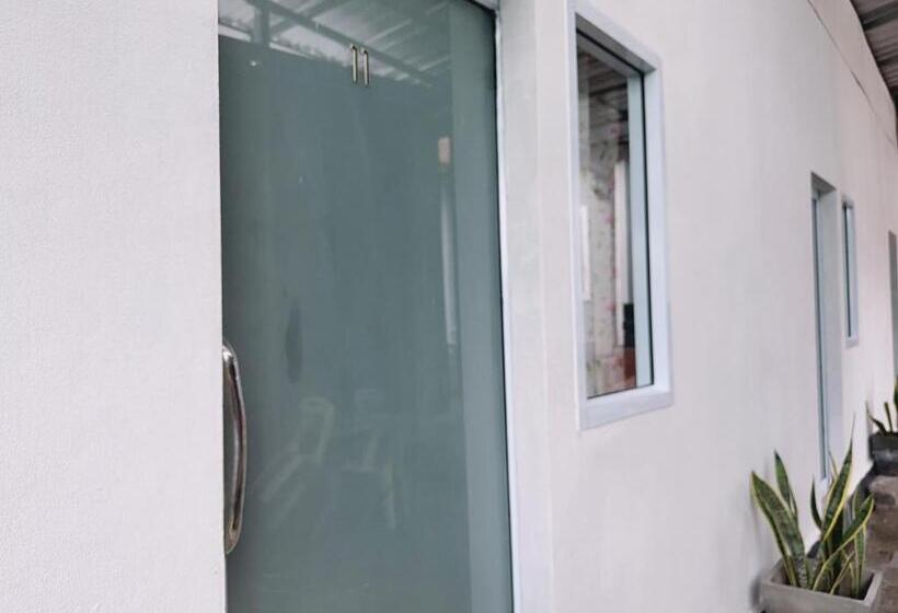 پانسیون Meenoy Hotel Vientiane Laos 旅館