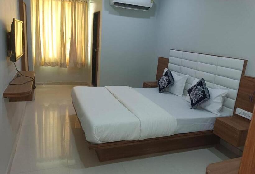 膳宿费 Namo Star & Guest House