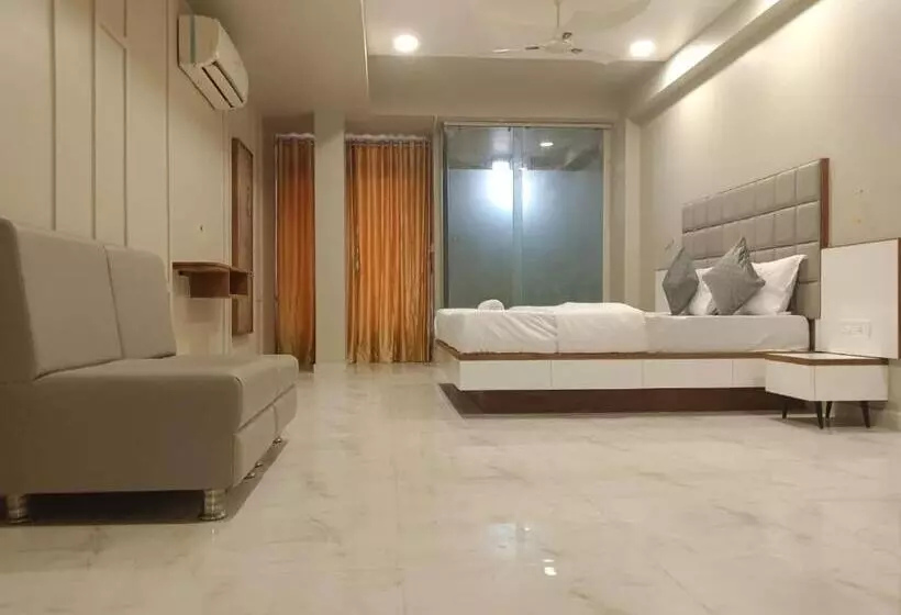 Majatalo Namo Star & Guest House
