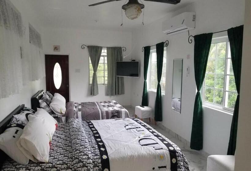 پانسیون Thebreeze