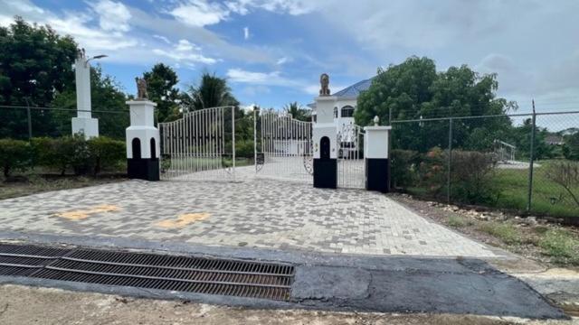 پانسیون Thebreeze