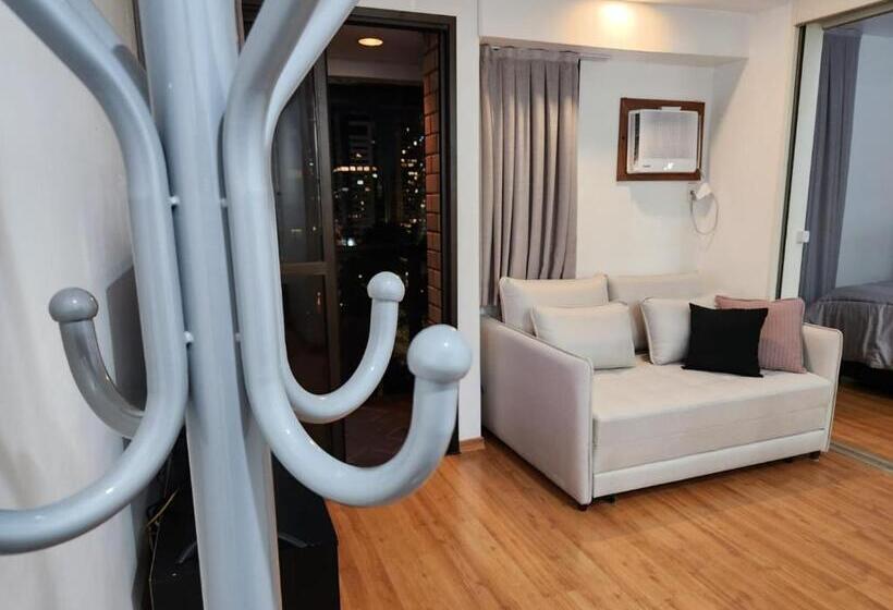 Qi Intelligence Flat Ibirapuera