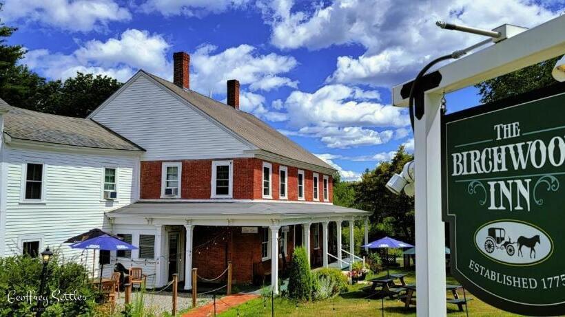 فندق صغير The Birchwood Inn, Tavern And Restaurant