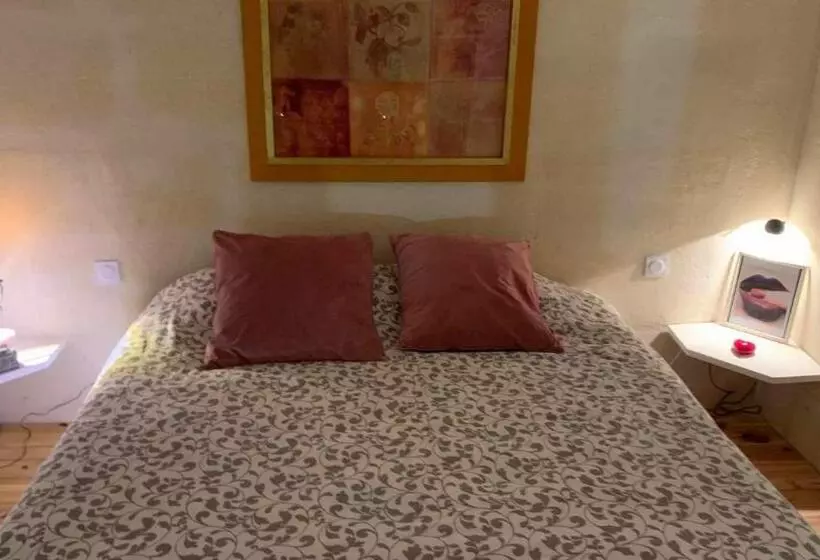 ベッドアンドブレックファースト Chambre De Charme