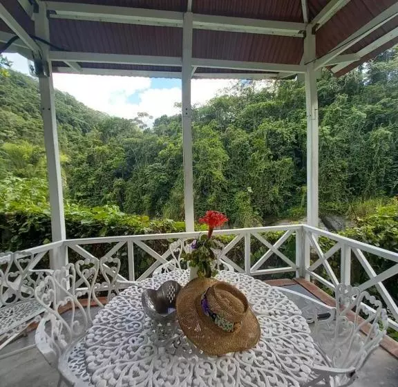 ベッドアンドブレックファースト Complejo Villa Clara Junto Al Río Y Montañas By Drvacationsrental