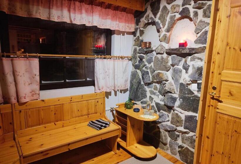 تختخواب و صبحانه Kolin Runo