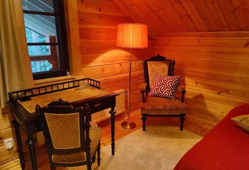 تختخواب و صبحانه Kolin Runo