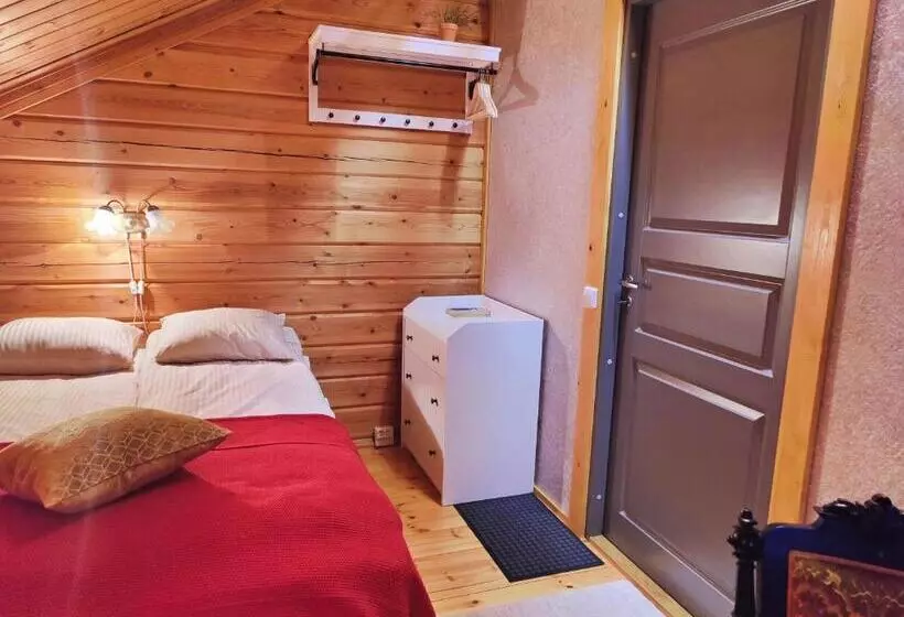 تختخواب و صبحانه Kolin Runo