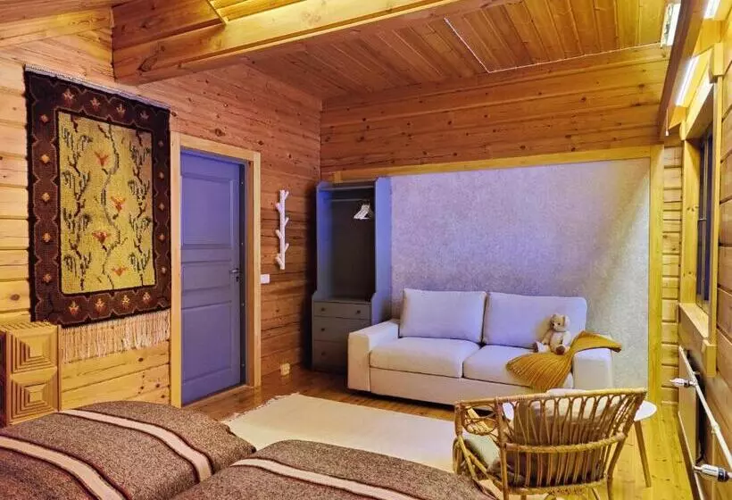 تختخواب و صبحانه Kolin Runo