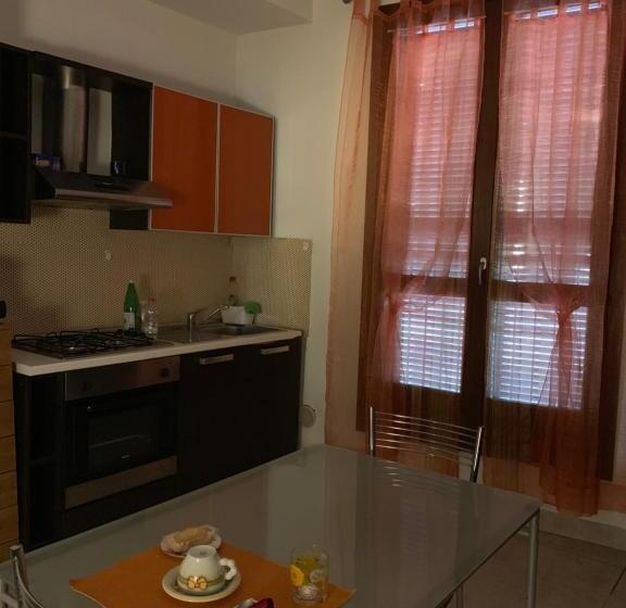 تختخواب و صبحانه La Casa Di Sara