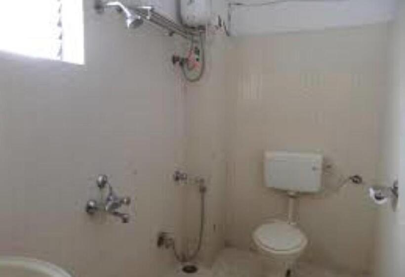 호텔 Aamantran Junnar