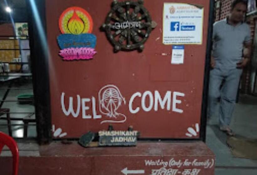 호텔 Aamantran Junnar