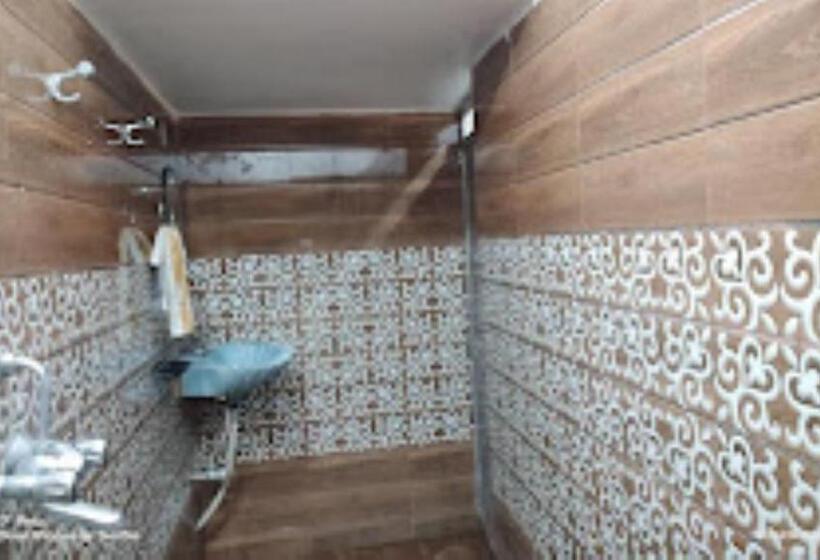 Hotel Amit Lodge, Bihta