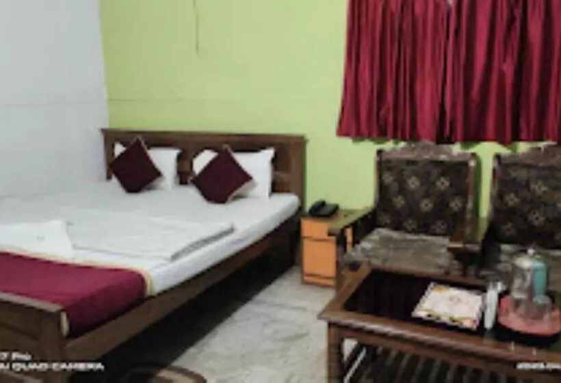 Hotel Amit Lodge, Bihta