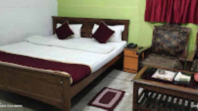 Hotel Amit Lodge, Bihta