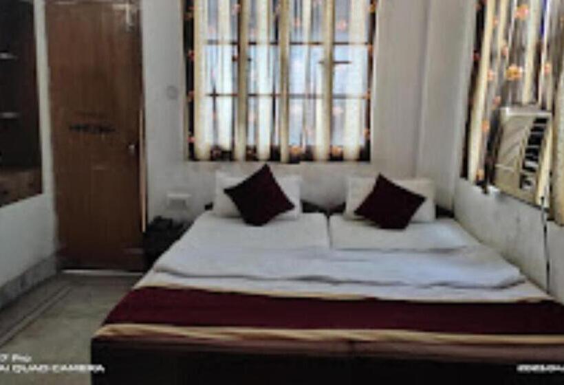 Hotel Amit Lodge, Bihta