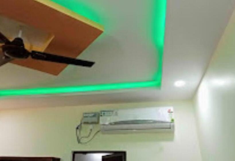 酒店 Anshika Yatri Niwas Madhya Pradesh