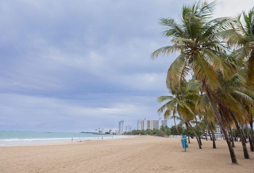 هتل Casa Costera, Isla Verde Beach, Apartments By Marriott Bonvoy