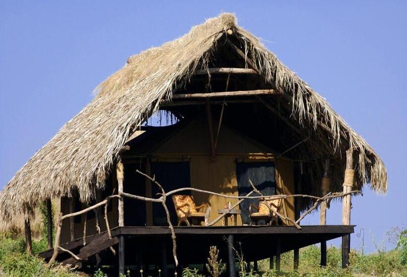 هتل Crater Forest Tented Lodge