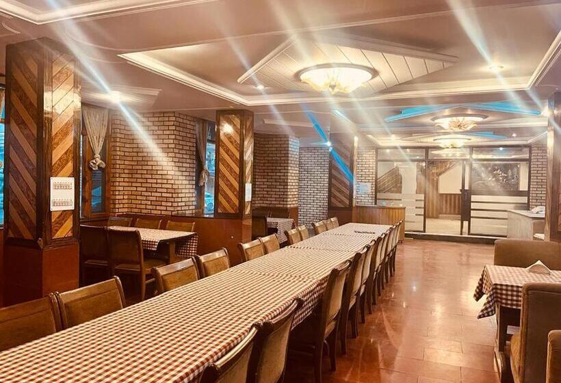 Hotel Devlok Resort By Dls