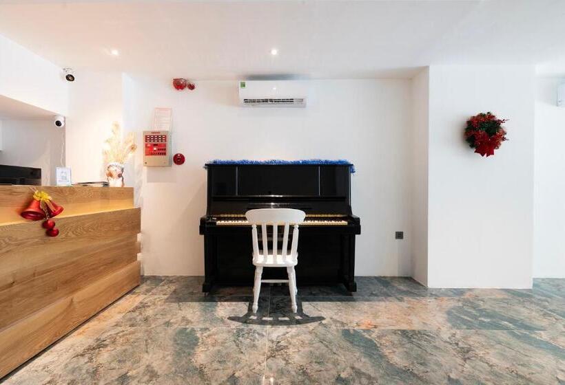 هتل Haven Hut Riverside