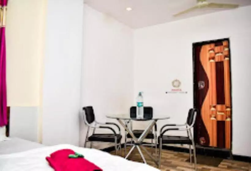 Hotelli Mamta And Lodging, Shani Shingnapur