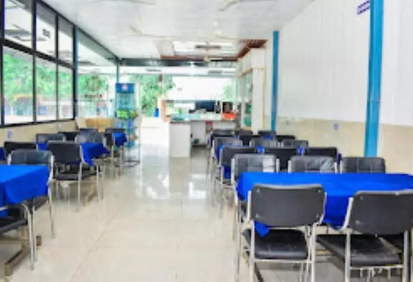 Hotelli Mamta And Lodging, Shani Shingnapur
