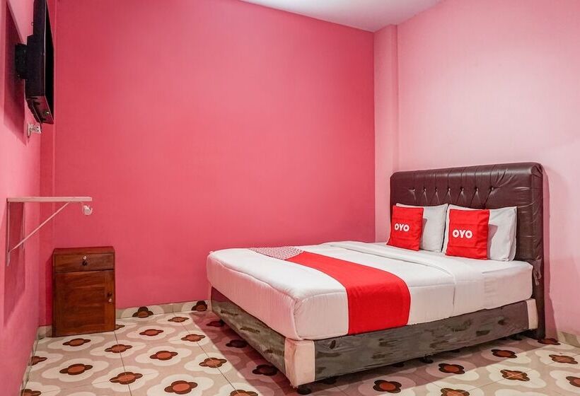 هتل Reddoorz Syariah Near Jalan Urip Sumoharjo