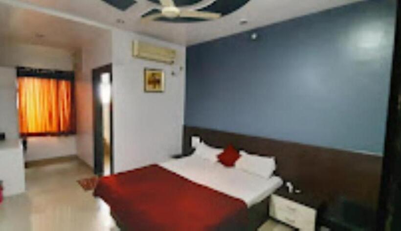 Hotel Palkhi, Bhusawal